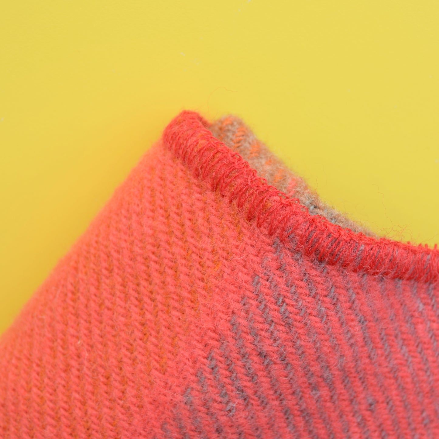 Vintage 1960s Norwegian Wool Blanket / Throw - Pink & Brown
