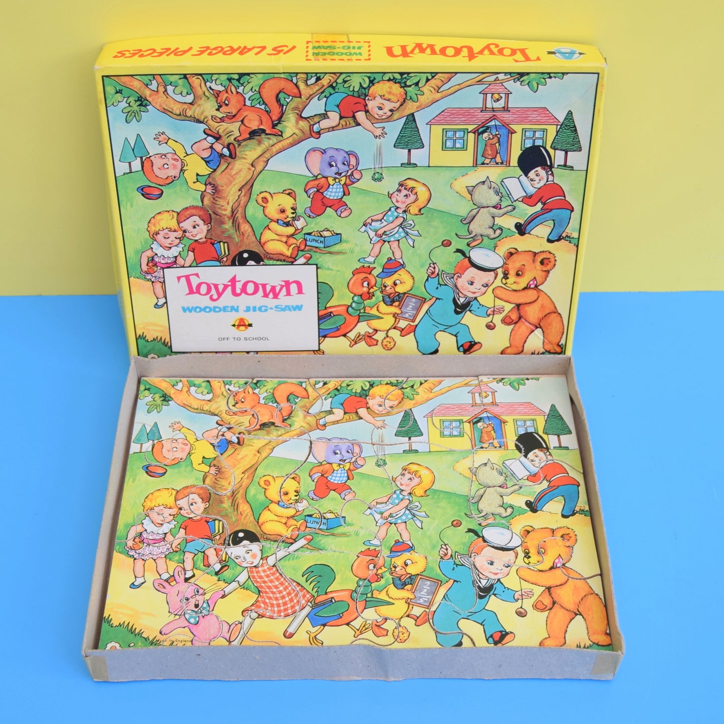 Vintage 1960s Toy Town Off To School - Jigsaw Puzzle