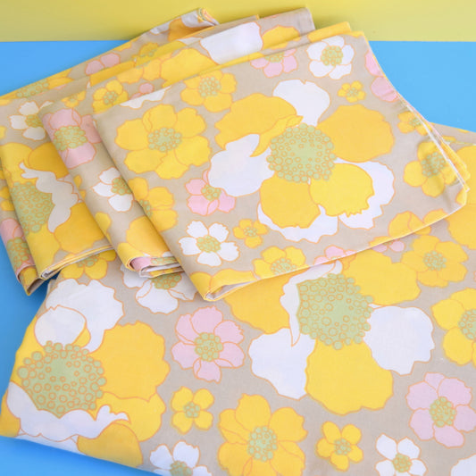 Vintage 1960s Double Duvet & Pillow Cases - Bold Flower Power - Yellow & Grey