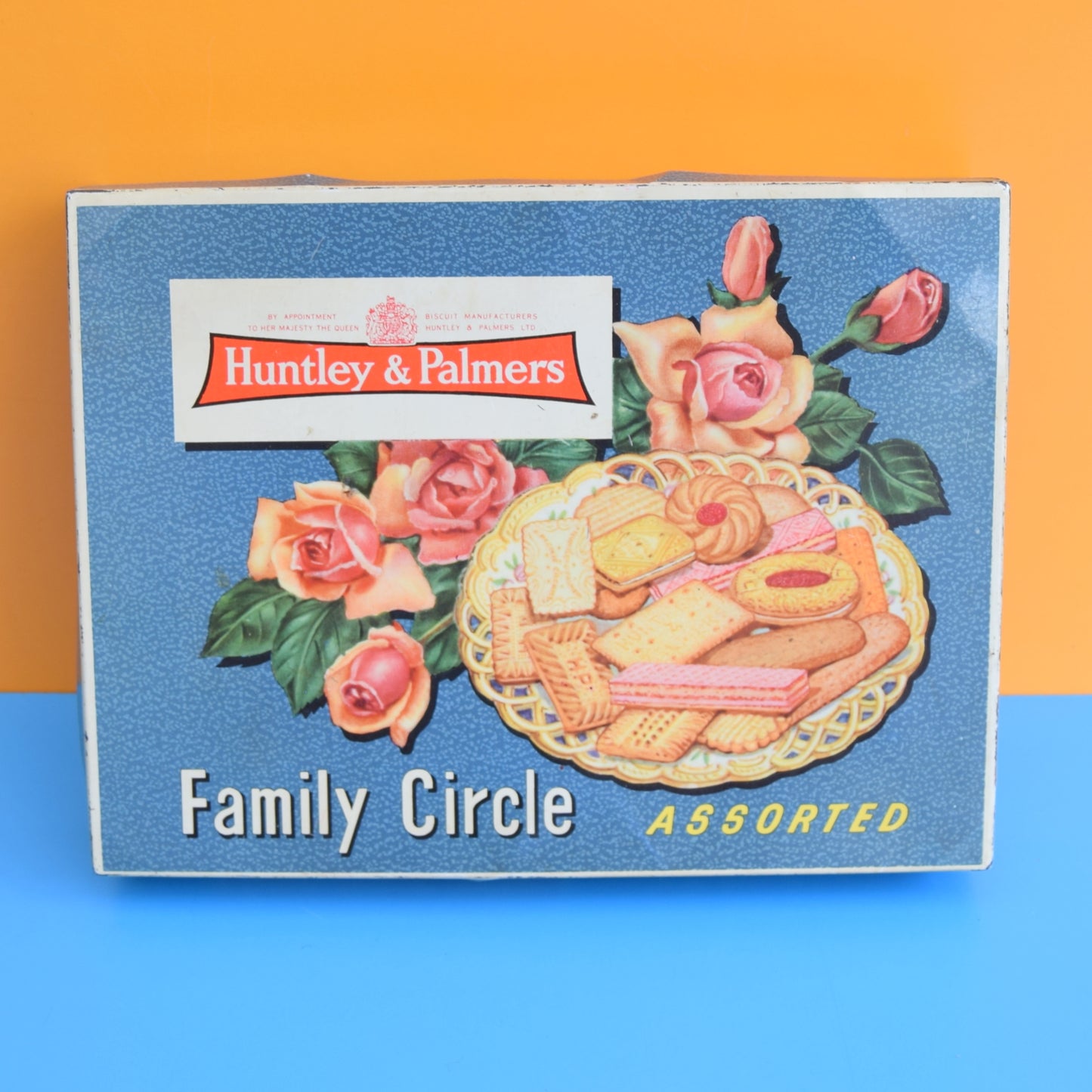 Vintage 1950s Tin - Huntley & Palmers Roses & Classic Biscuits
