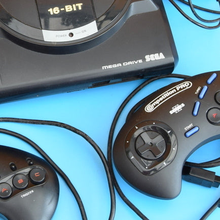 Vintage 1990s Mega Drive Console - Multiplayer .