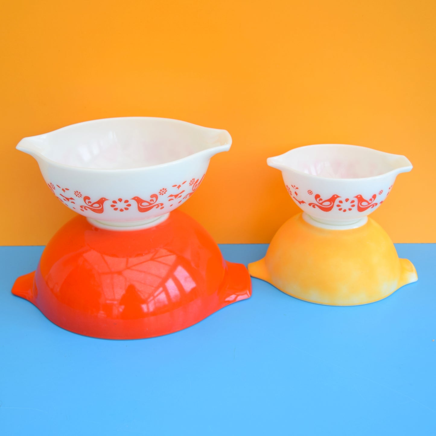 Vintage Pyrex Glass - Cinderella Nesting Bowls - Friendship Pattern