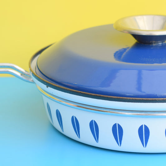 Vintage 1960s Enamel Lidded Sauce Pan - Cathrineholm of Norway- Navy Blue & White