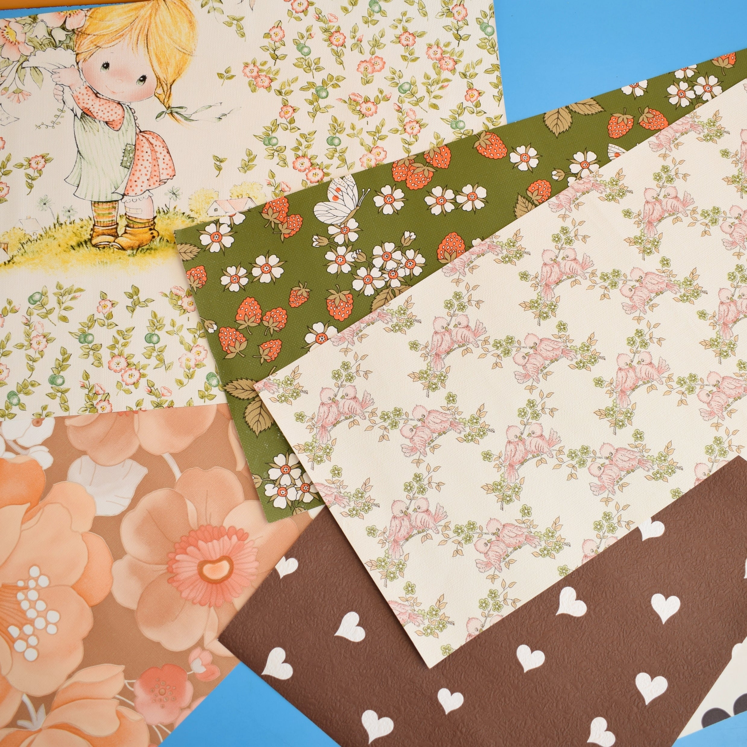 Vintage 1970s Mixed Wallpaper Pack – Pineapple Retro