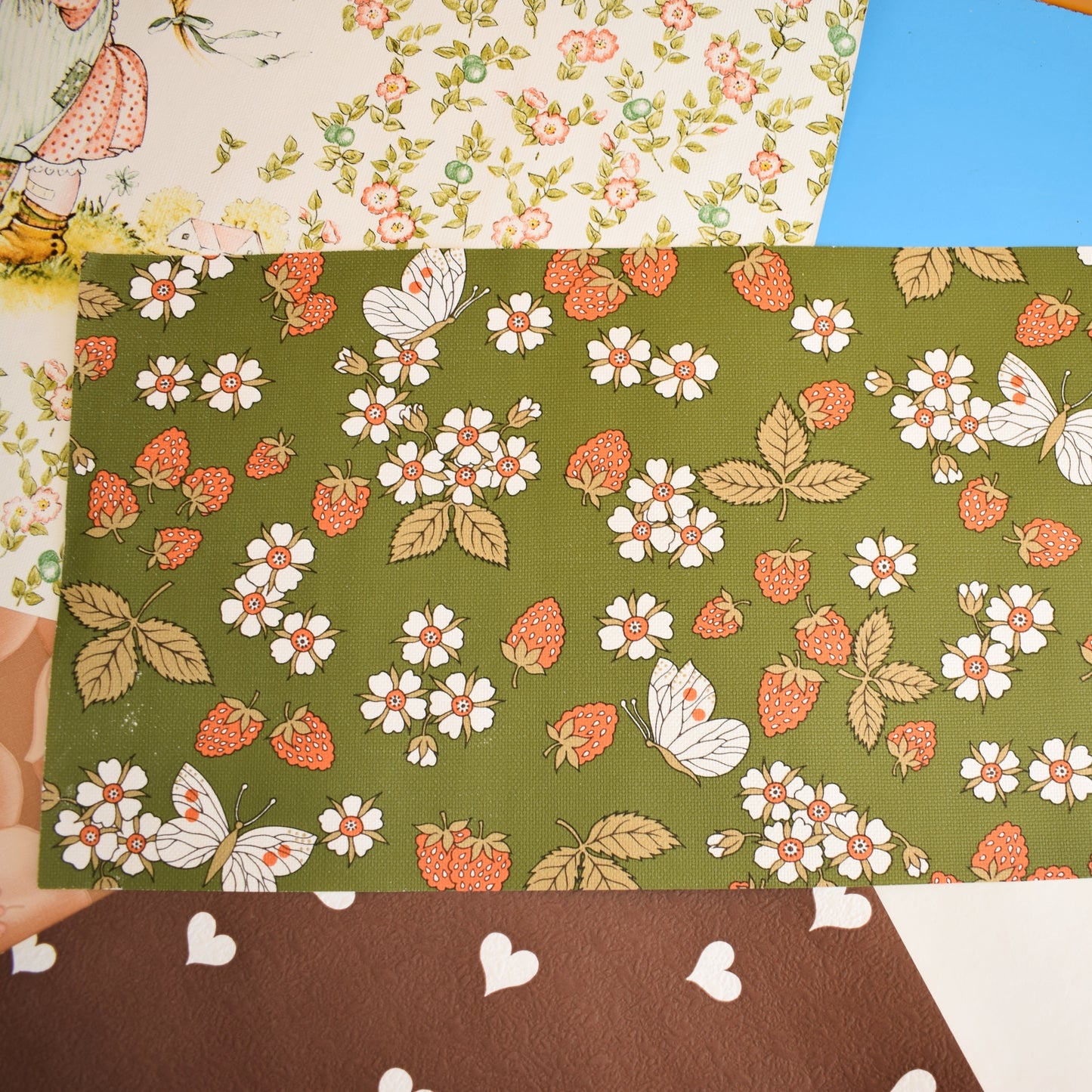 Vintage 1970s Mixed Wallpaper Pack