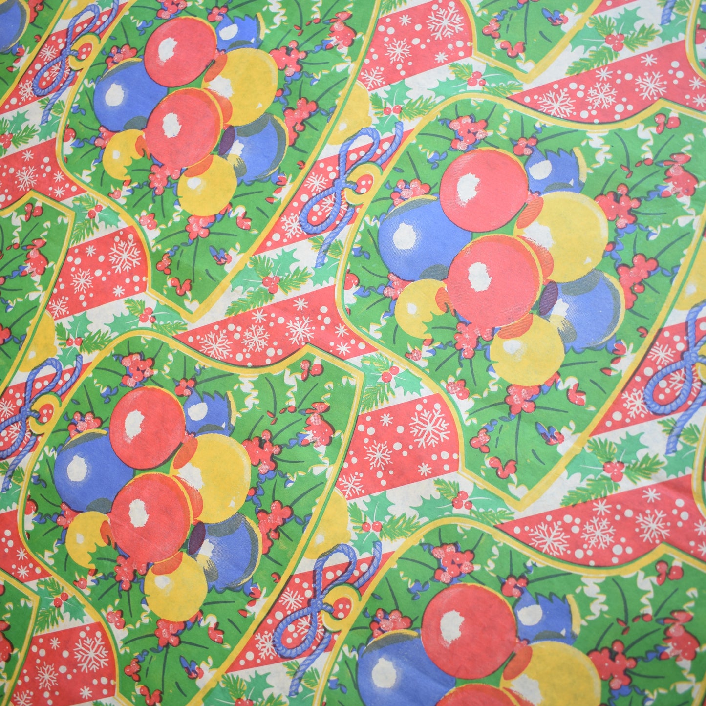 Vintage 1970s Christmas Gift Paper - Mixed Pack