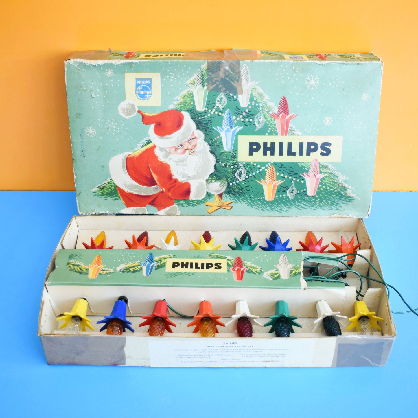Vintage 1950s Lights - Philips Pinecone - Boxed