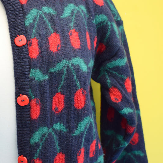 Vintage 1980s Cherry Print Cardigan - Apple Buttons - 100% Wool - Medium