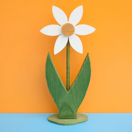 Vintage 1990s Wooden Daisy Flower by Pineapple Retro