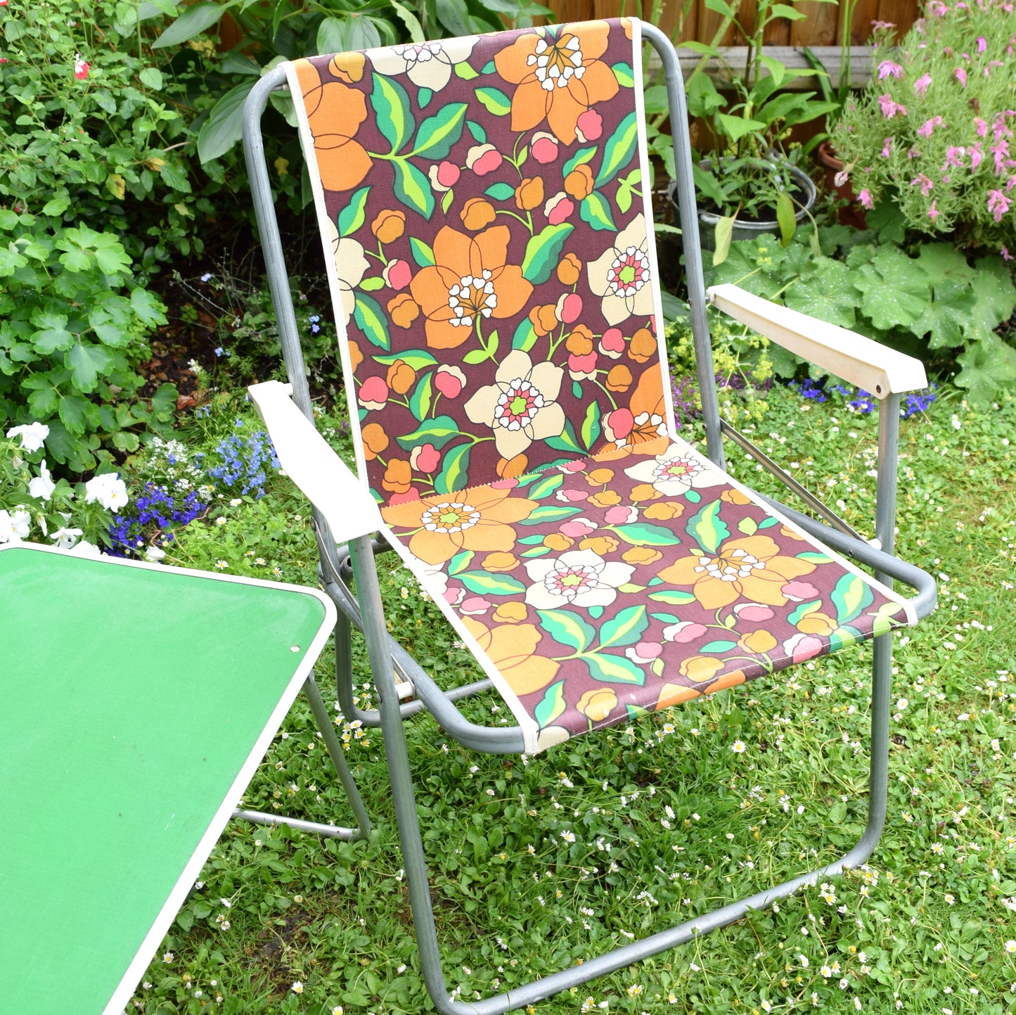 Vintage 1960s Folding Garden Chair & Table - Flower Power - Green & Orange