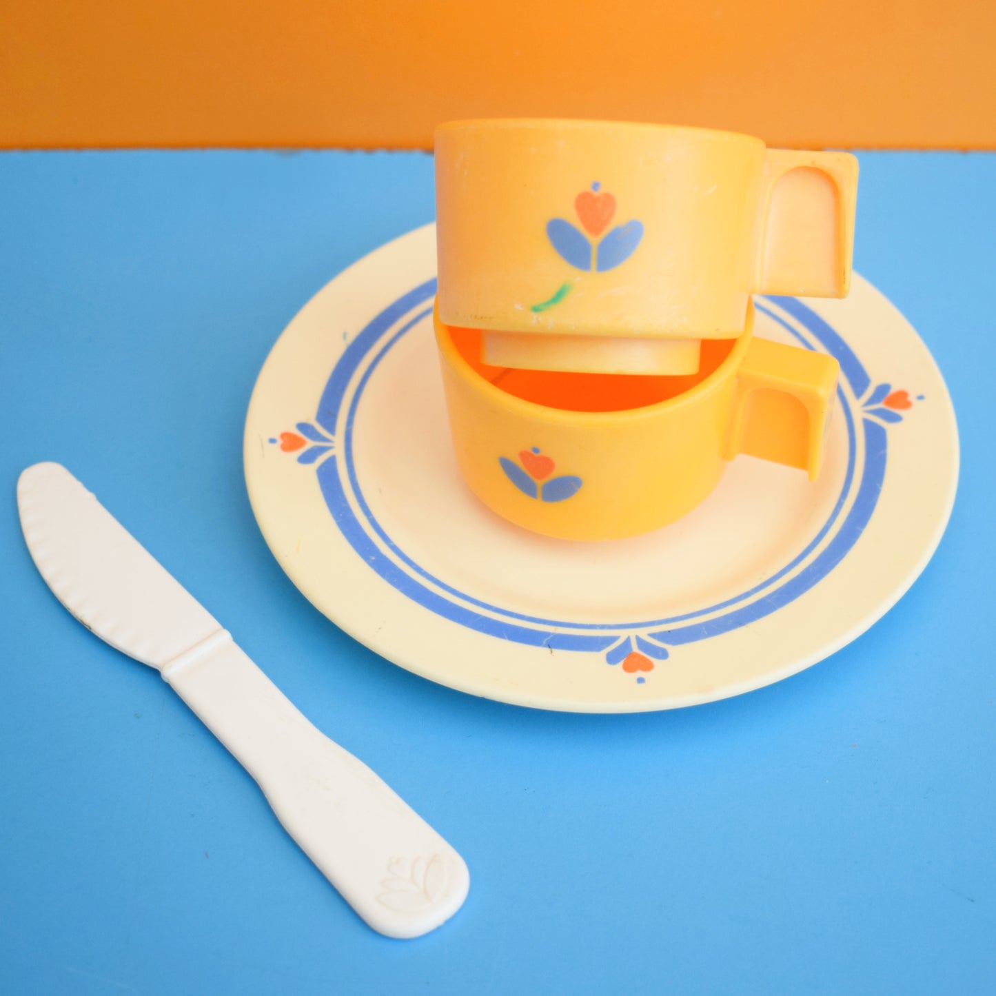 Vintage 1980s Plastic Fisher Price Cooker & Bits .