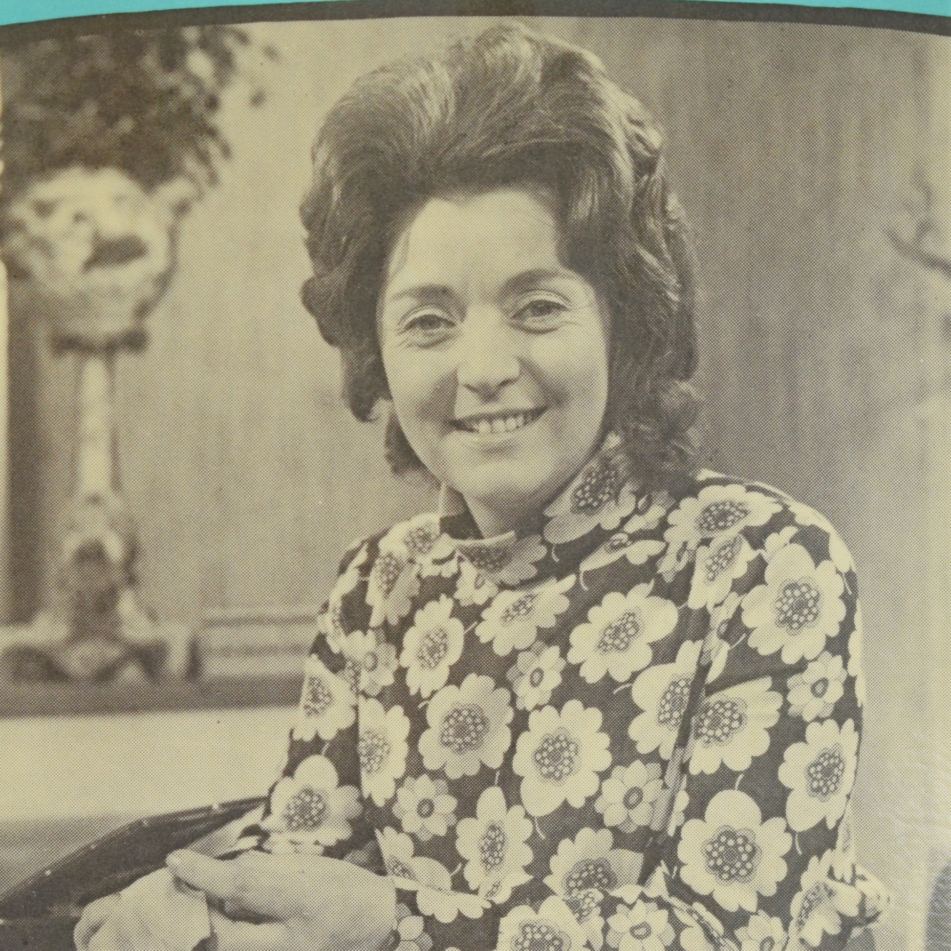 Vintage 1970s Dressmaking Book by Pineapple Retro