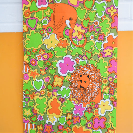 Vintage 1970s Fabric - American Zoo by Vintage