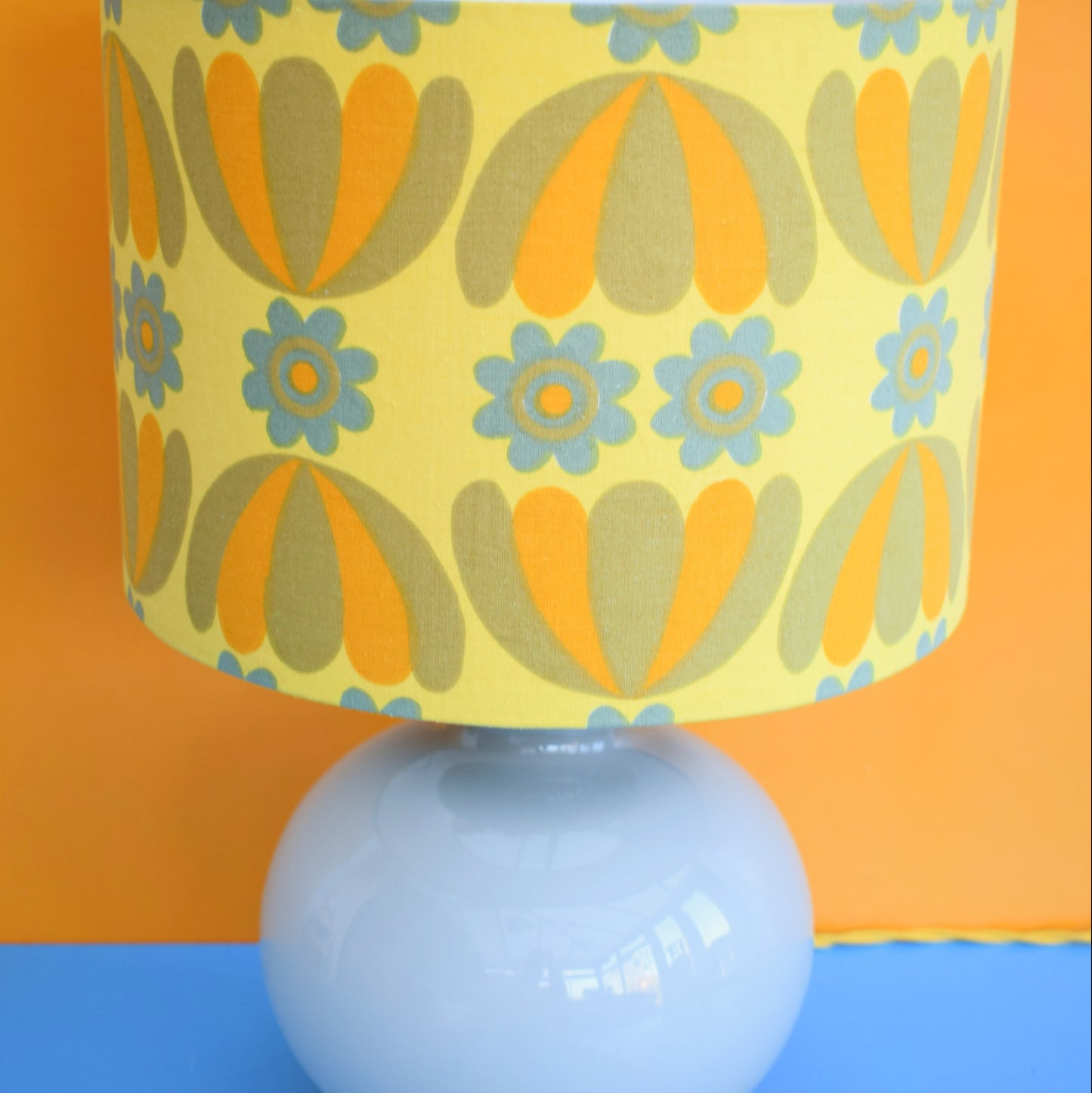 Vintage 1960s Lamp - Flower Power Heals Shade - Grey & Yellow