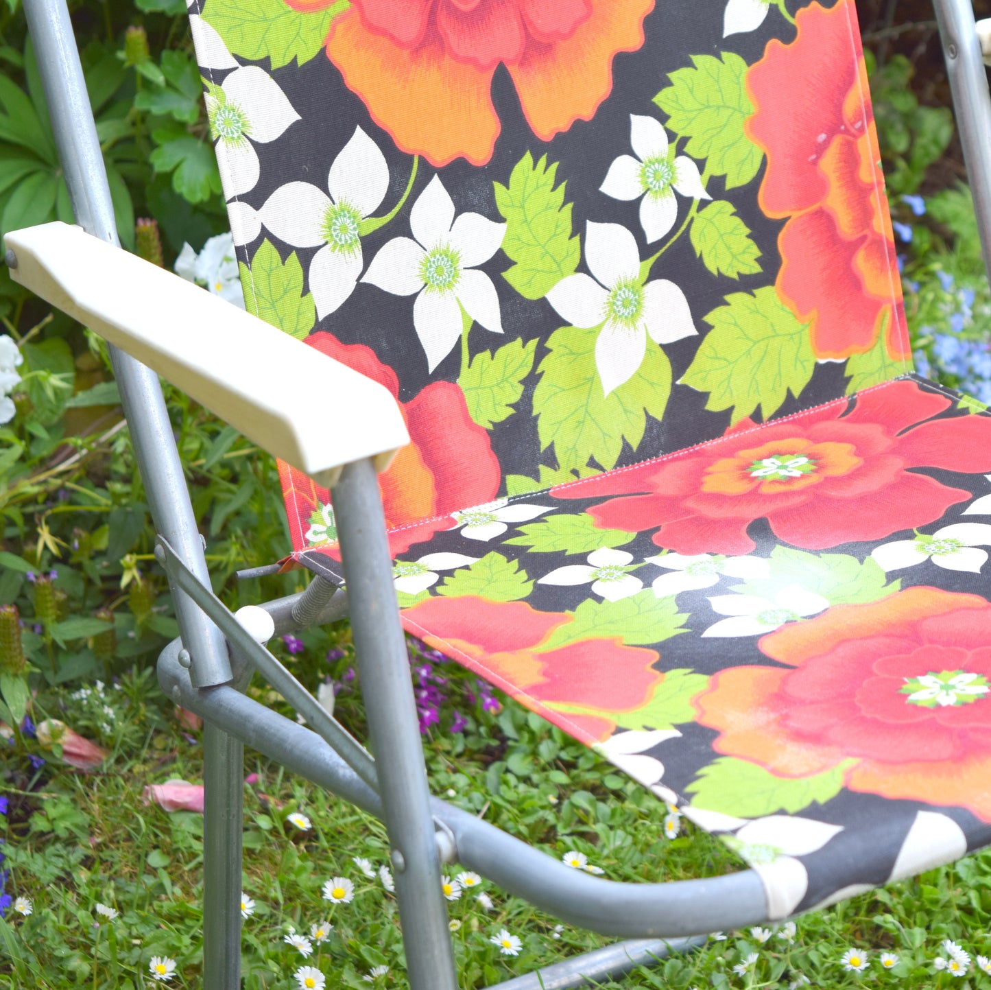 Vintage 1960s Folding Garden Chair - Flower Power - Red, Orange, Green