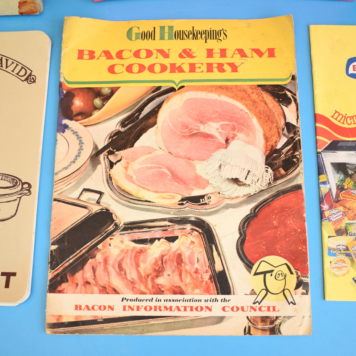 Vintage 1960s / 1970s Recipe Books