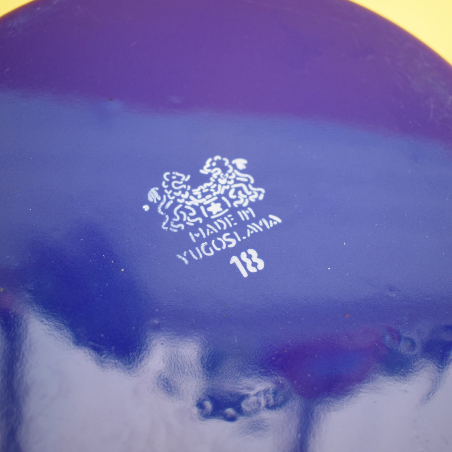 Vintage 1960s Enamel Casserole - Blue Flower Power