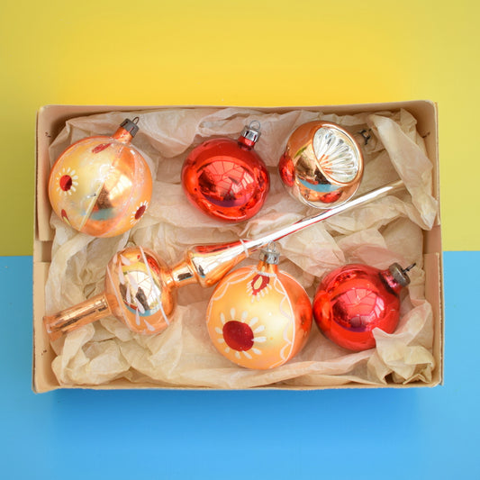 Vintage 1950s Hand Painted Medium Glass Christmas Baubles / Decorations / Topper - Bronze & Red