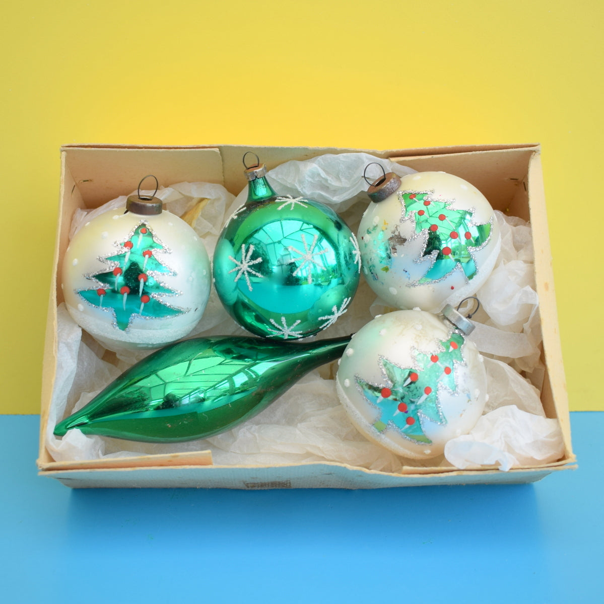 Vintage 1970s Large Medium Glass Christmas Baubles / Decorations - Emerald Green / Trees