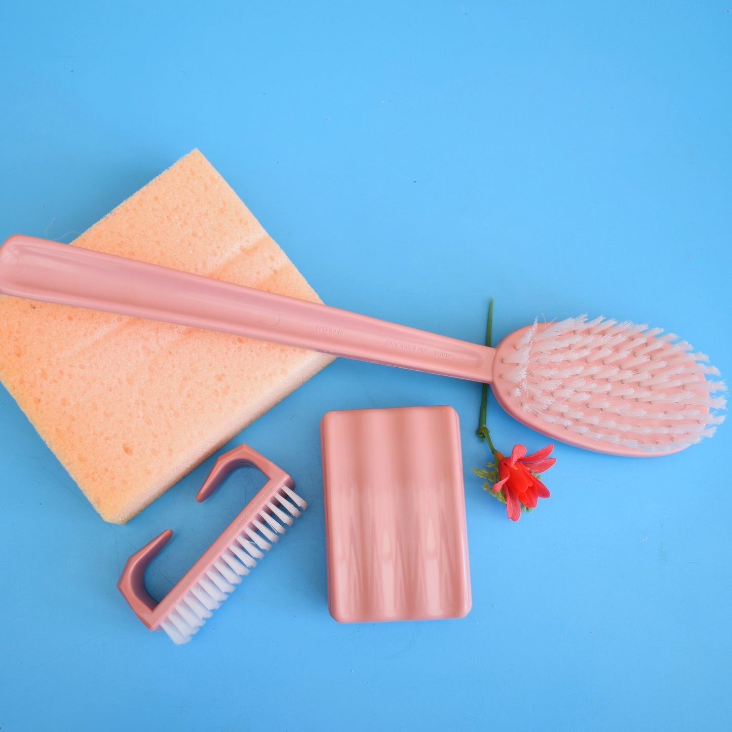 Vintage 1960s Bathroom Gift Set - Pink
