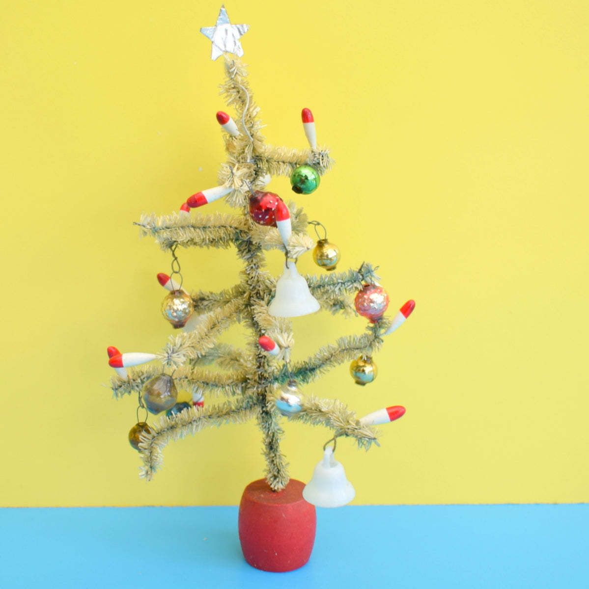 Vintage 1950s Small Pipe Cleaner Christmas Tree With Glass Decorations - Green