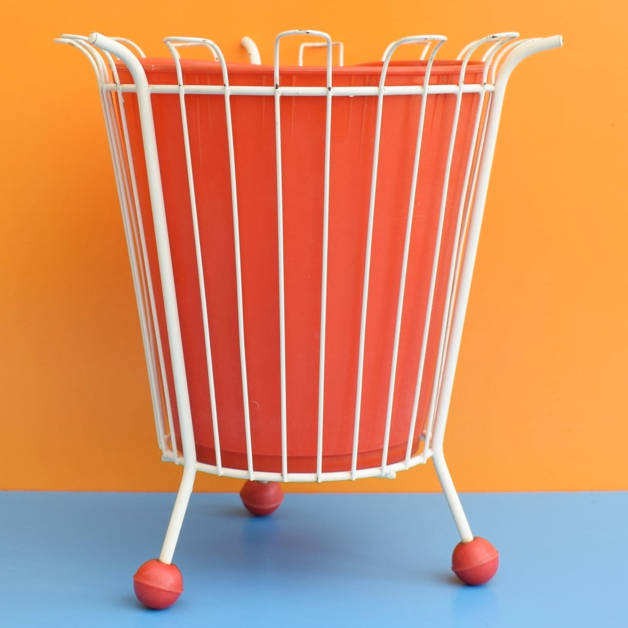 Vintage 1960s Atomic Bin / Planter - Red