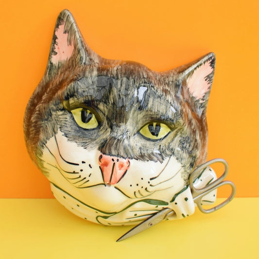 Vintage 1960s Babbacombe String Holder - Cat .