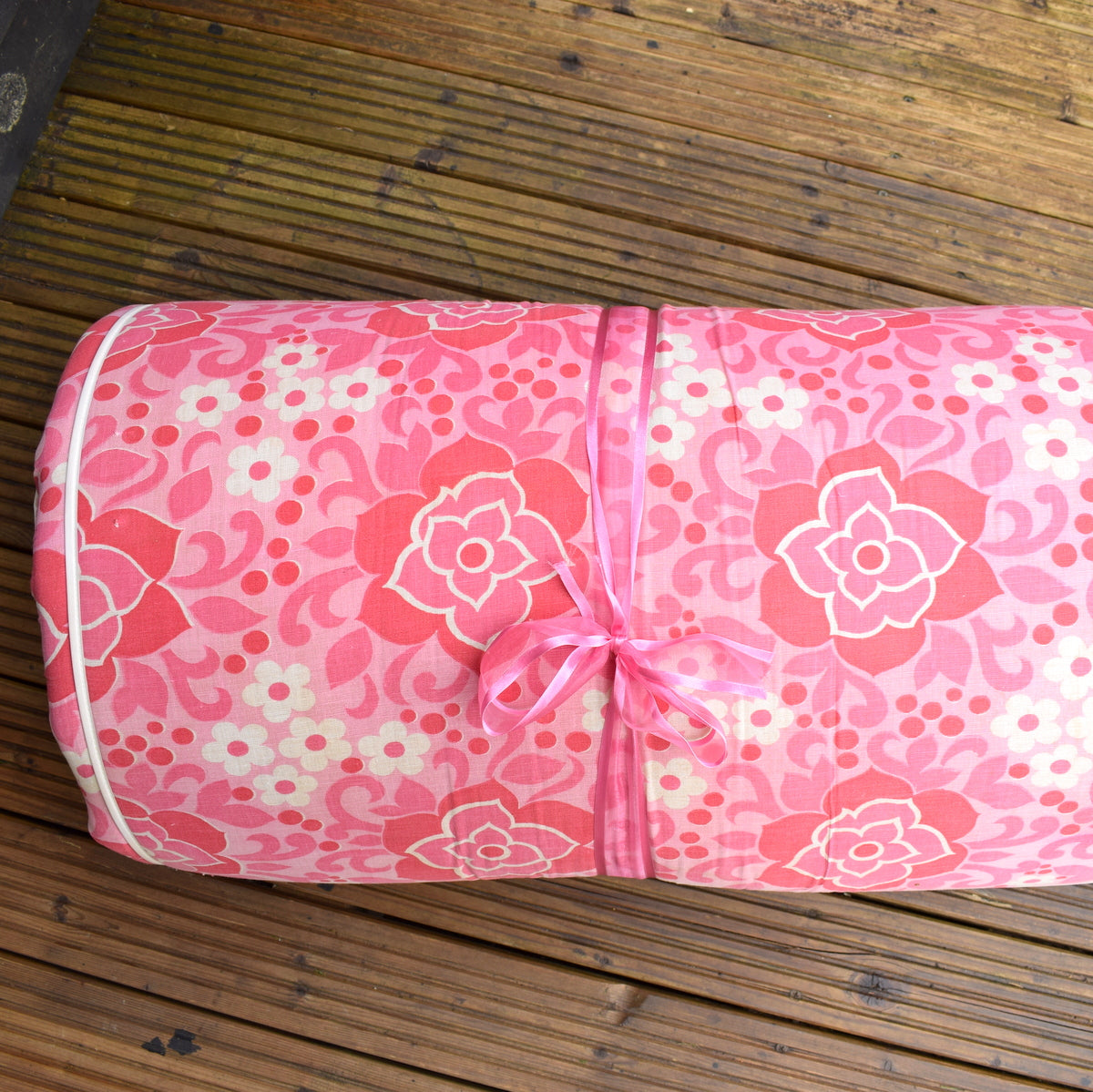 Vintage 1960s Garden Cushion / Mattress - Pink Flower Power