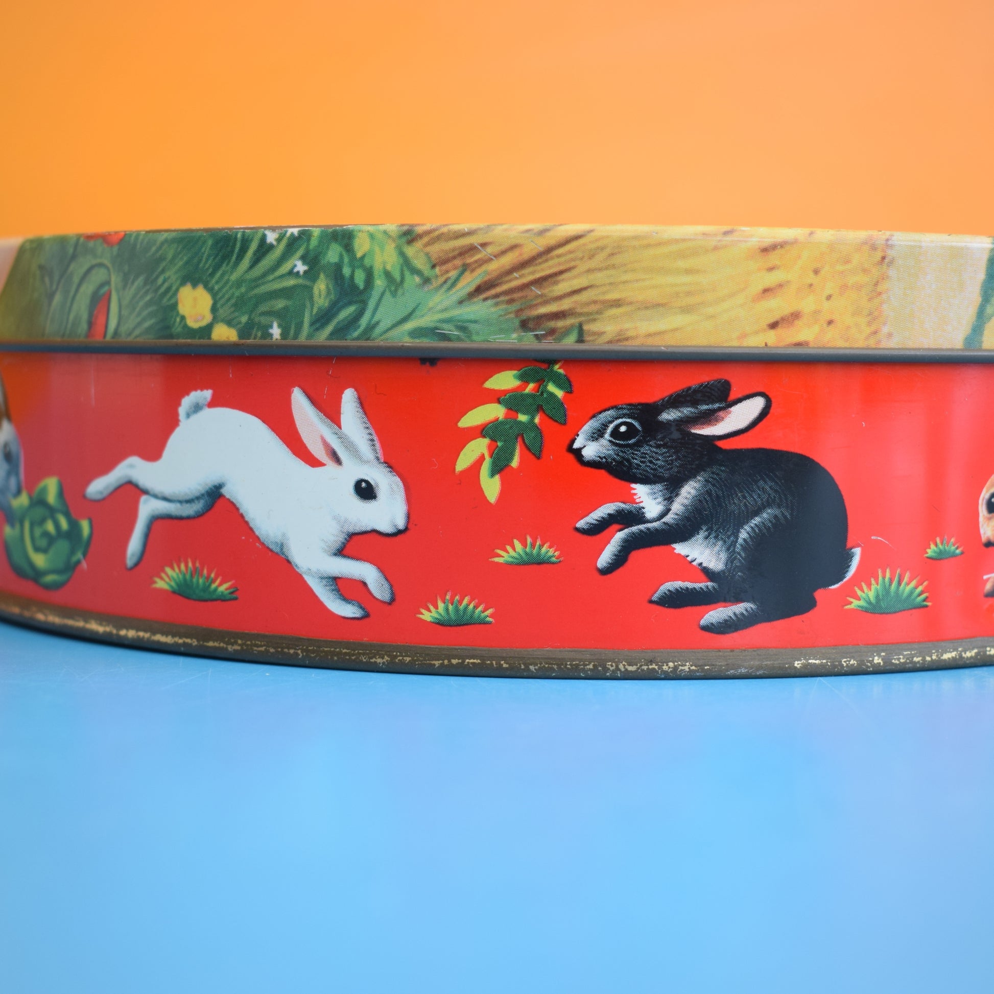Vintage 1960s Round Biscuit Tin - Rabbit – Pineapple Retro