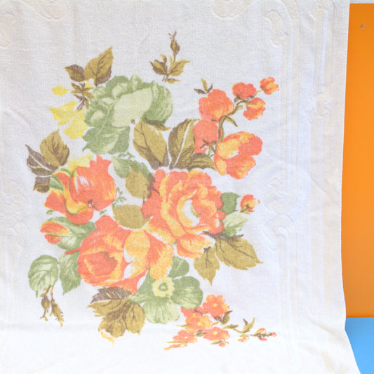 Vintage 1950s Cotton Bath Towel - Peach Flowers