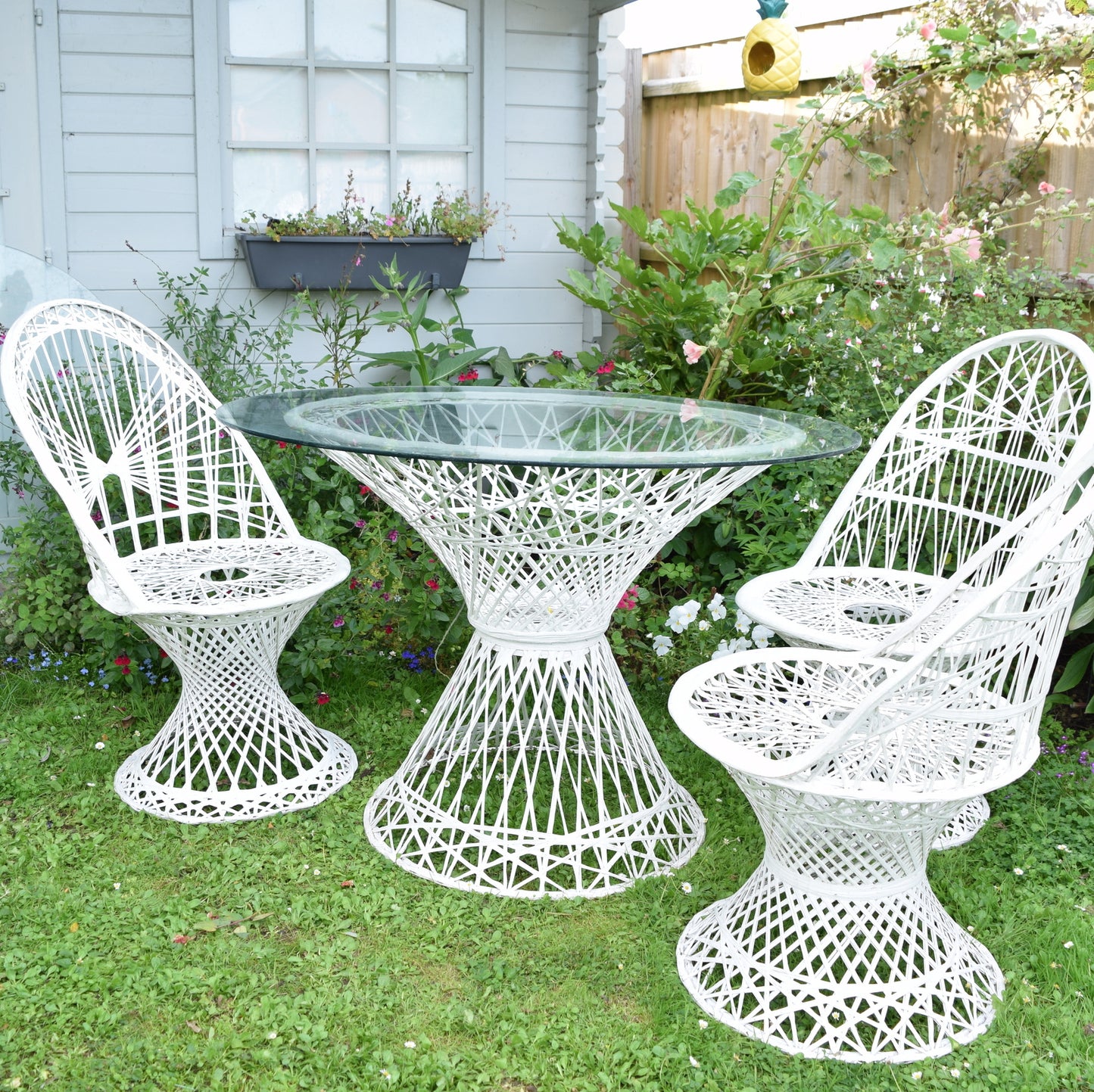 Vintage Fibreglass Strand Chairs & Table - Russell Woodard - White