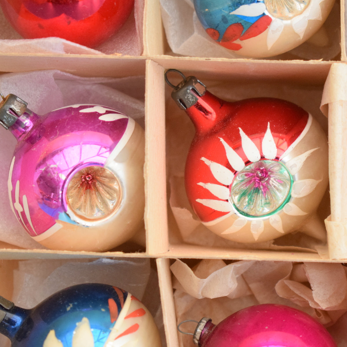 Vintage 1950s Hand Painted / Concave Small Glass Christmas Baubles / Decorations - Mixed (Boxed) .