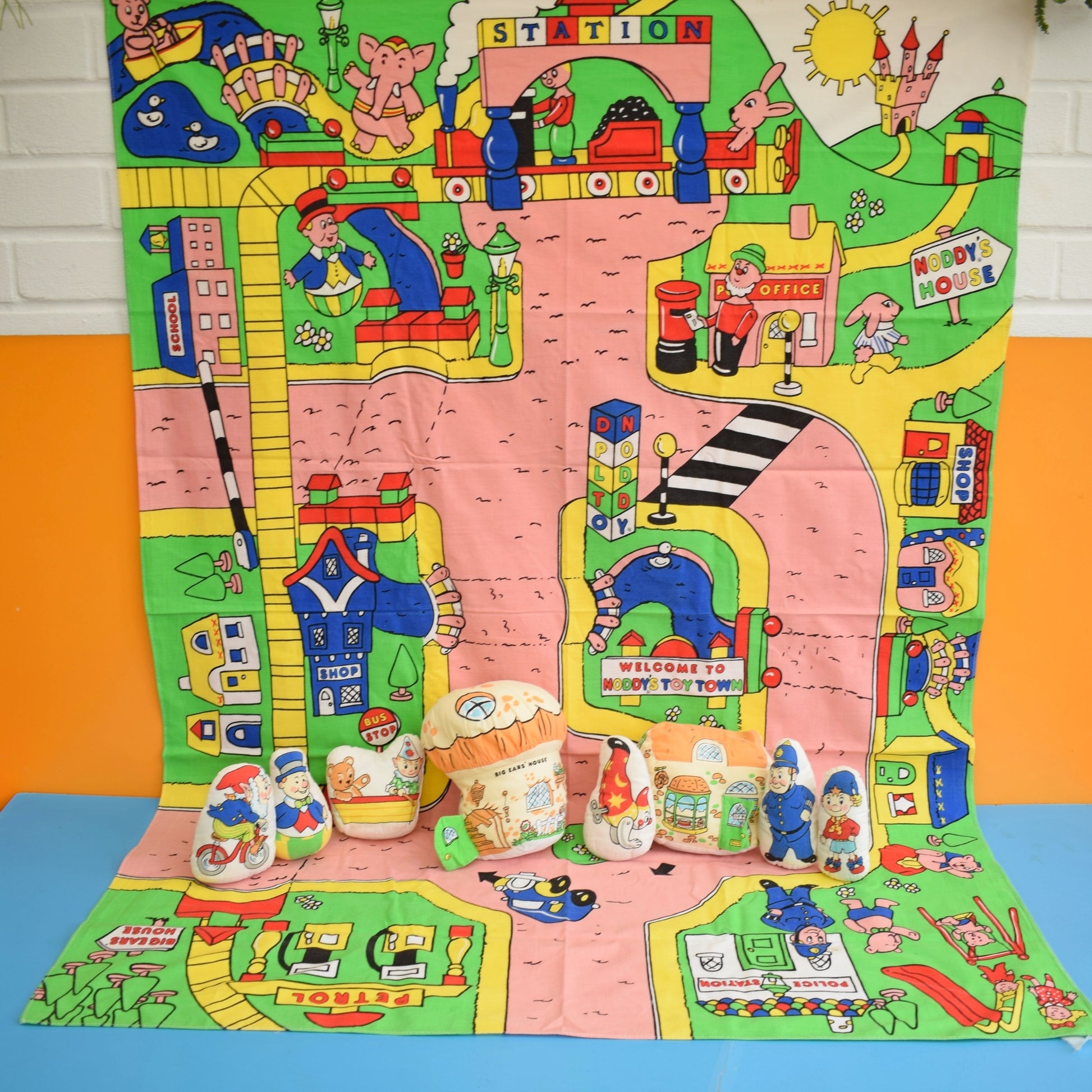 Vintage 1980s Noddy Soft Play Set - Boots by Vintage