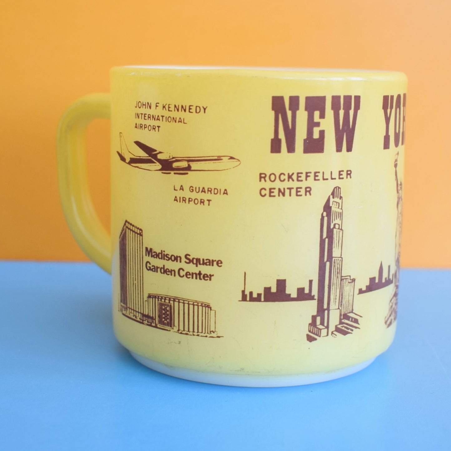 Vintage 1970s Mug - Federal Glass USA - Pyrex - New York by Vintage