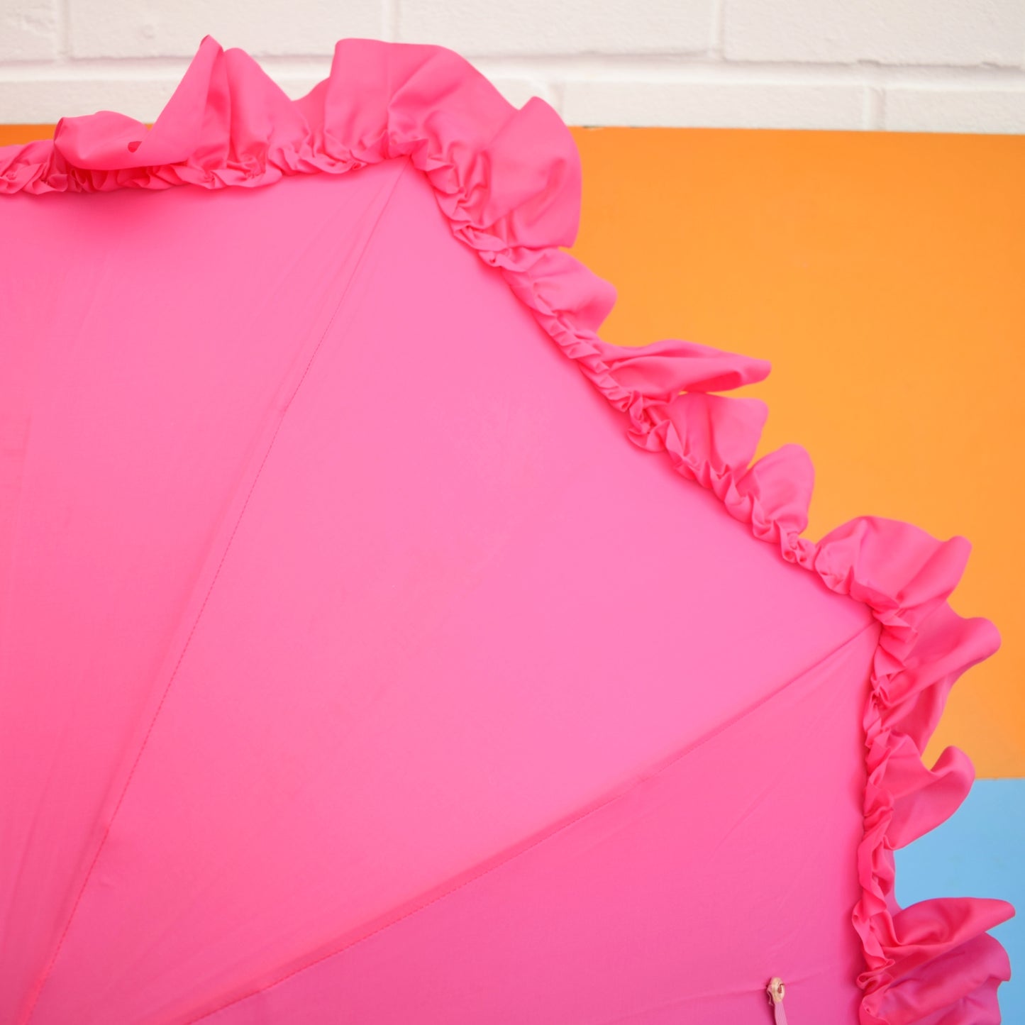 Vintage 1960s Umbrella / Parasol - Frilled - Pink
