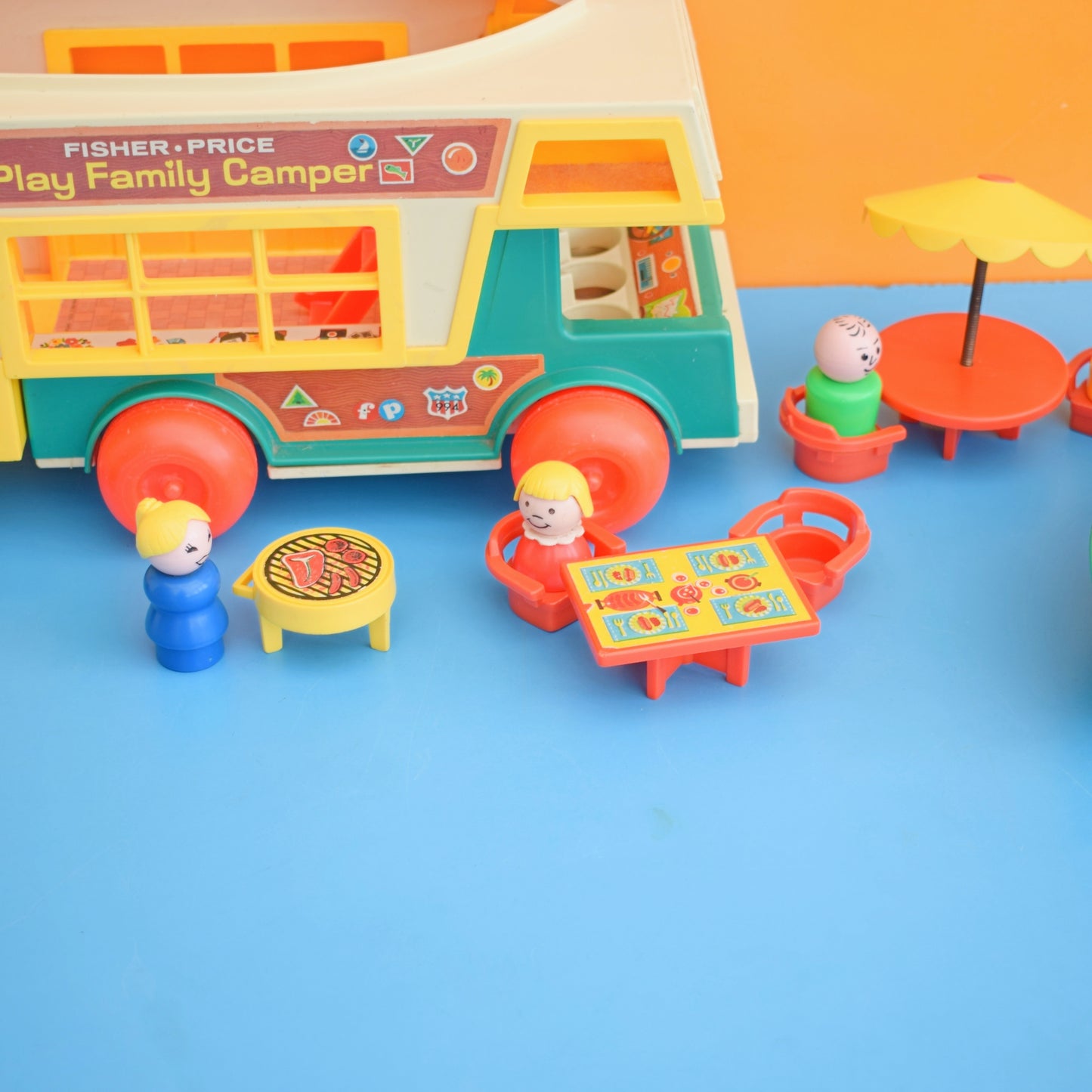 Vintage 1980s Fisher Price - Play Family Camper .