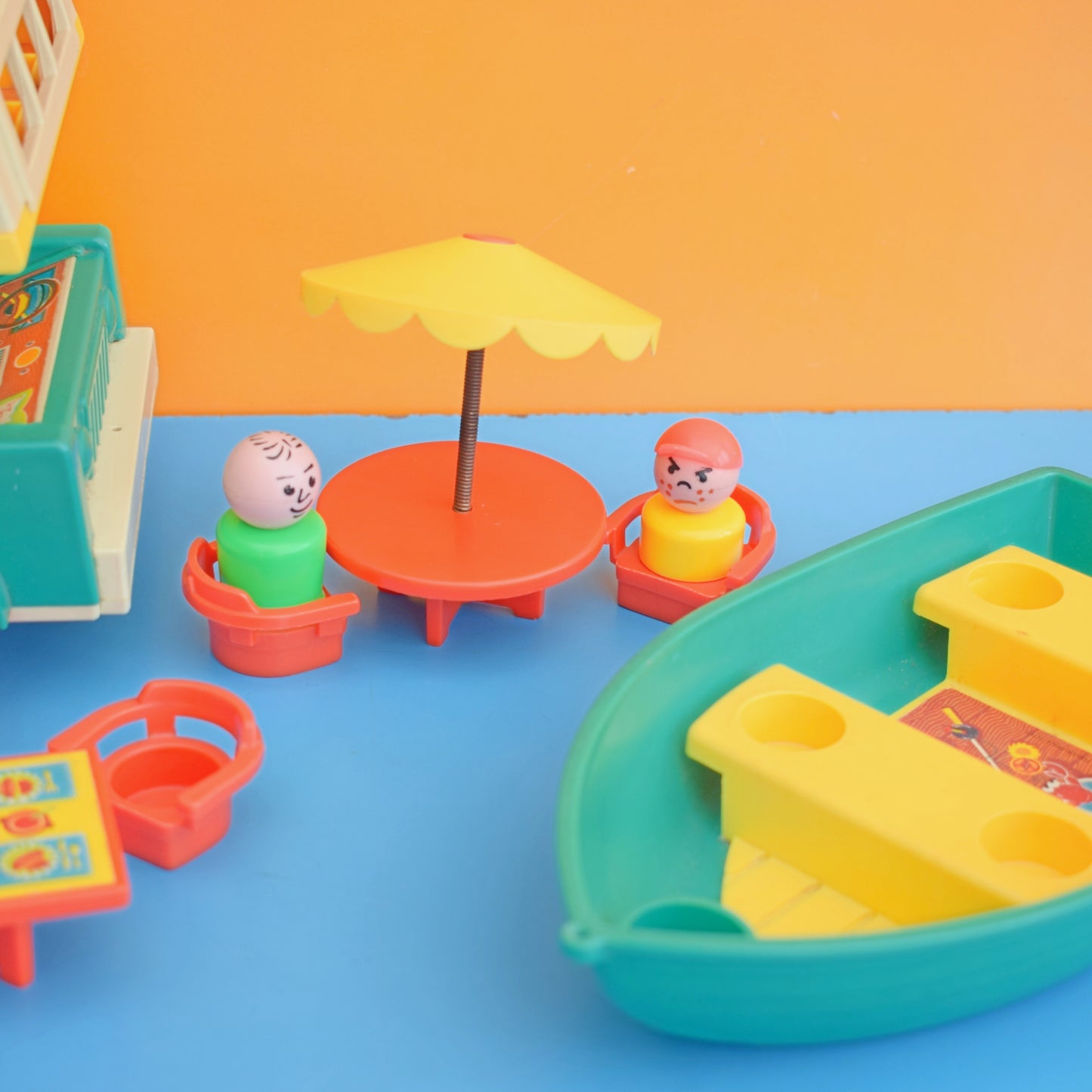 Vintage 1980s Fisher Price - Play Family Camper .