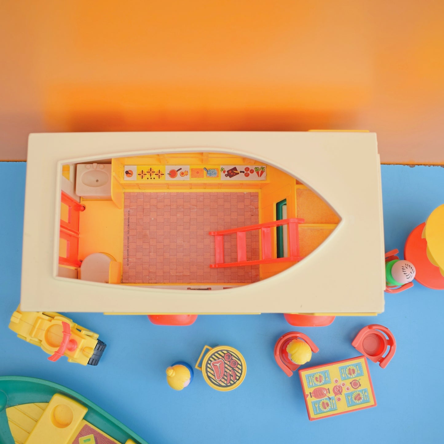 Vintage 1980s Fisher Price - Play Family Camper .