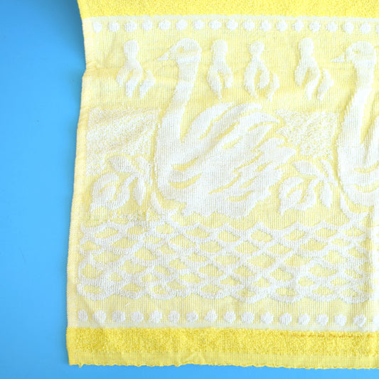 Vintage 1960s Cotton Bath Towel Pair - A/F - Yellow - Swan by Pineapple Retro