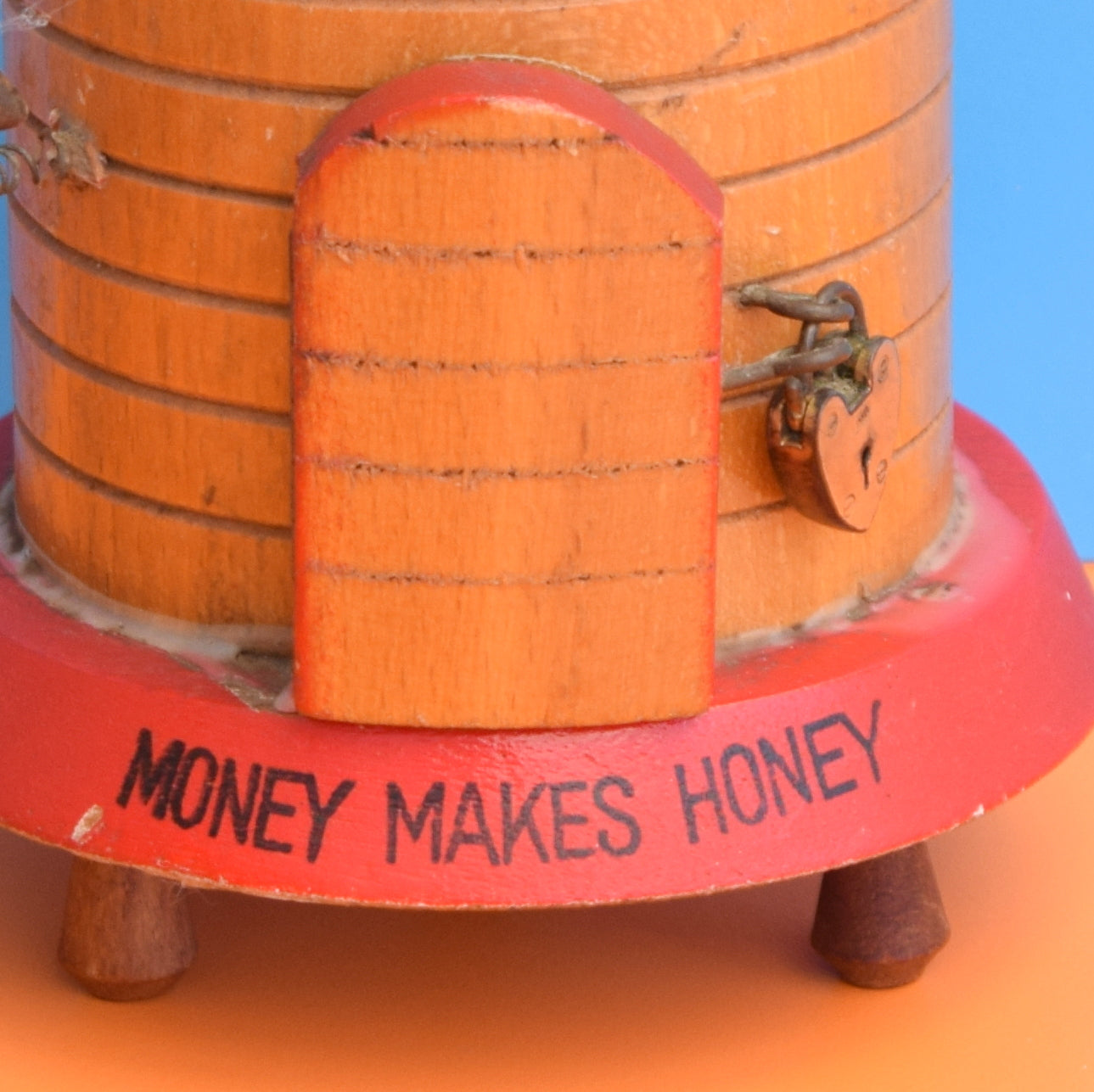 Vintage 1950s Gorgeous Wooden Bee Hive Money Box - Money Makes Honey