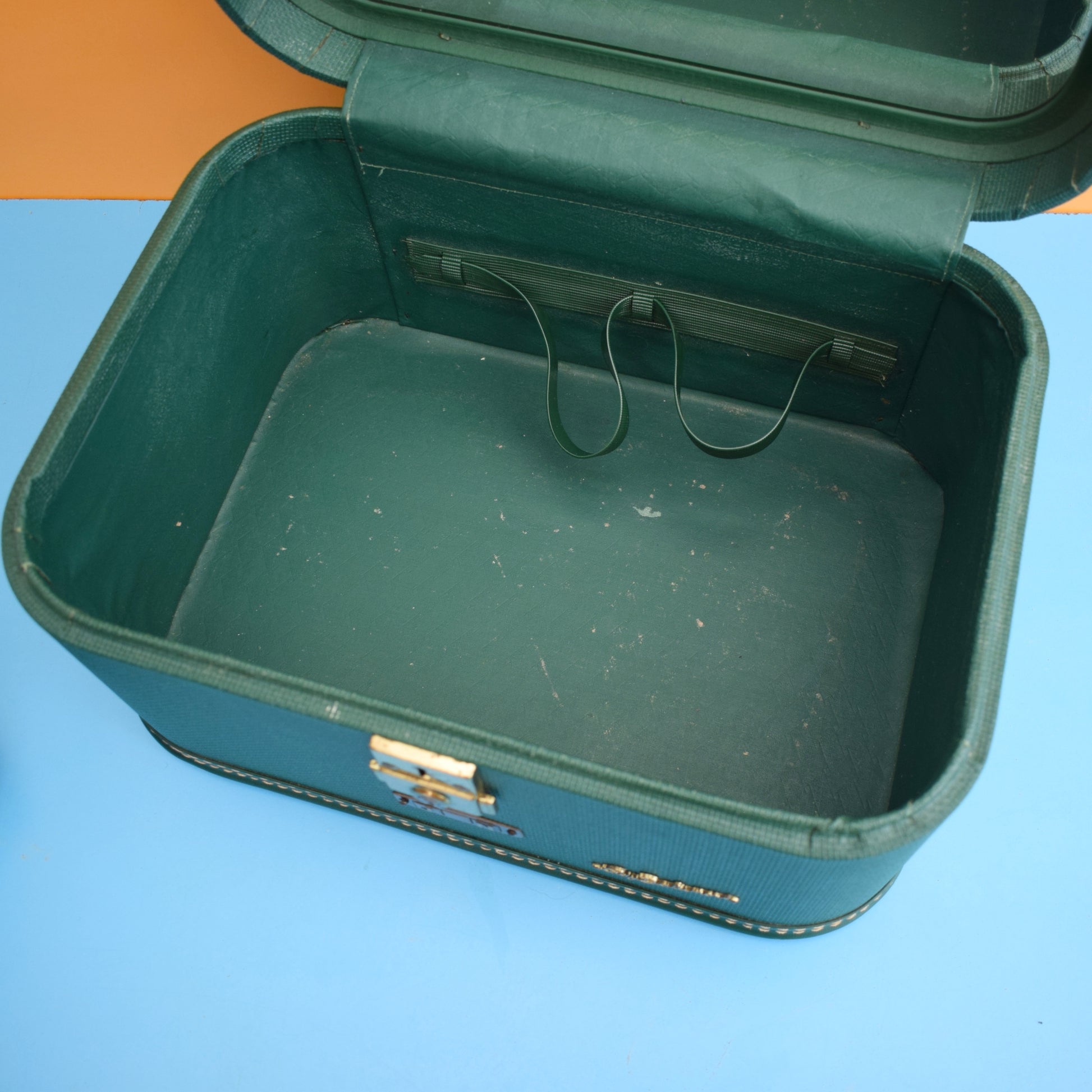 Vintage 1950s Vanity Case - Lady Baltimore by Vintage