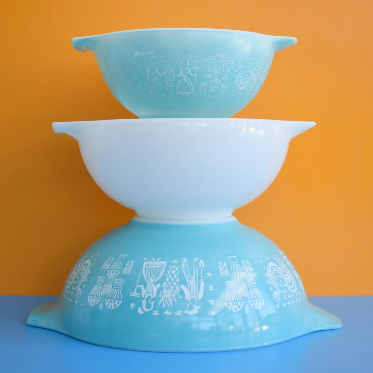 Vintage 1950s Pyrex Glass Bowls - Butterprint