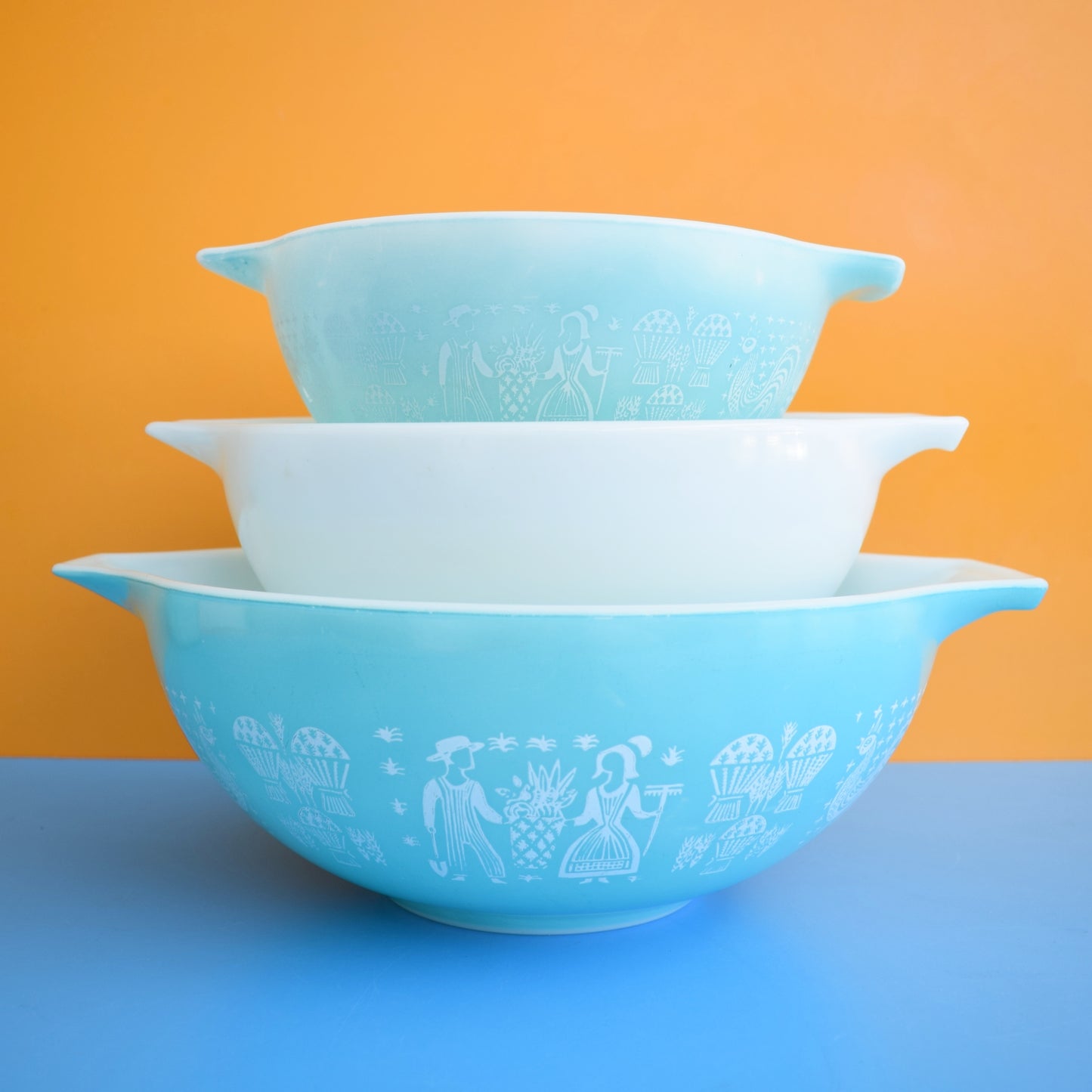 Vintage 1950s Pyrex Glass Bowls - Butterprint