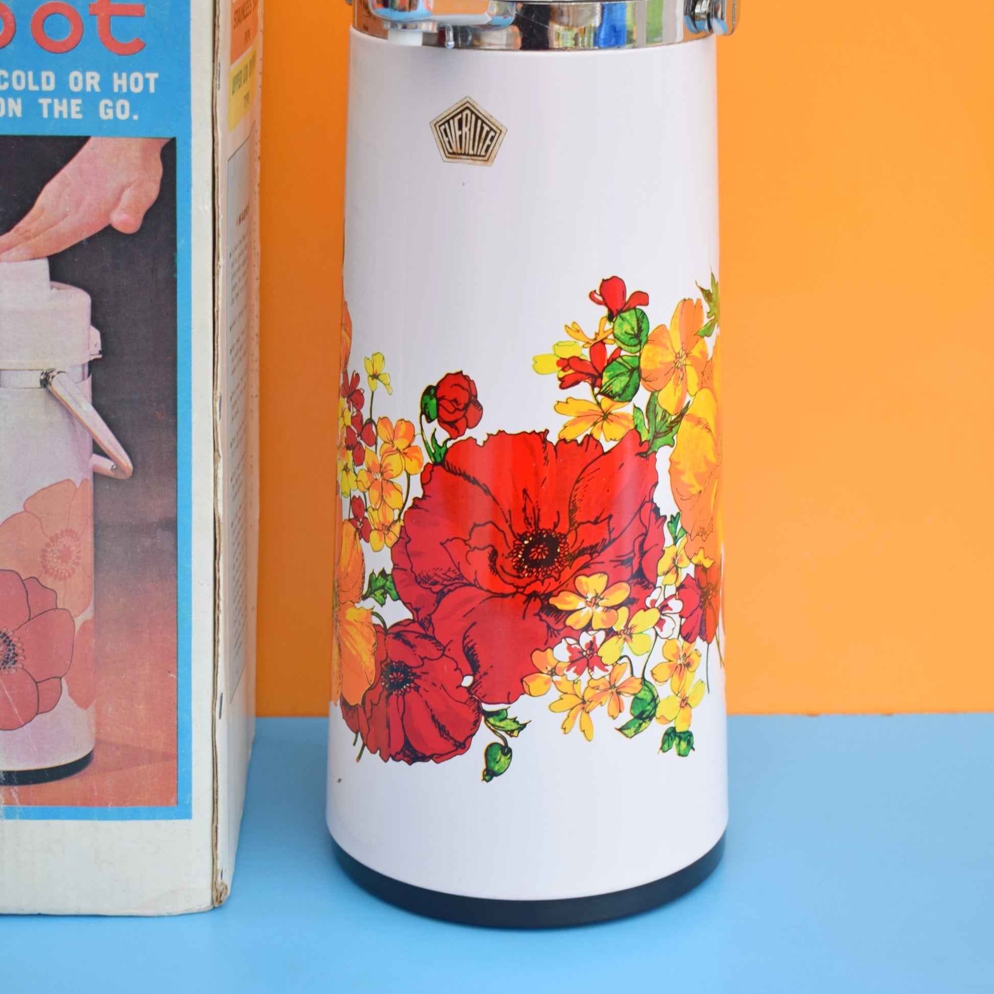 Vintage 1970s Air Pump Flask - Boxed . by Pineapple Retro