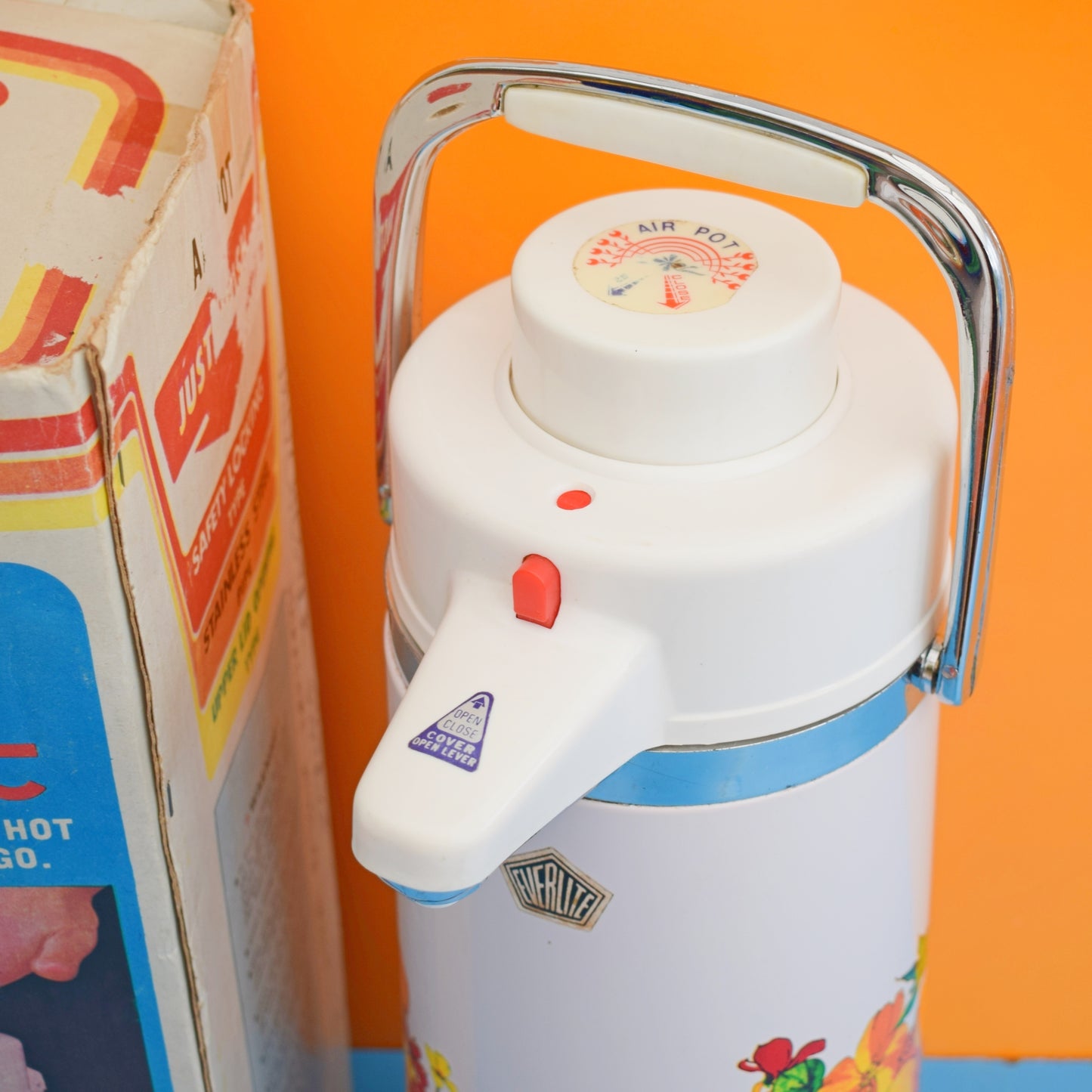 Vintage 1970s Air Pump Flask - Boxed . by Pineapple Retro