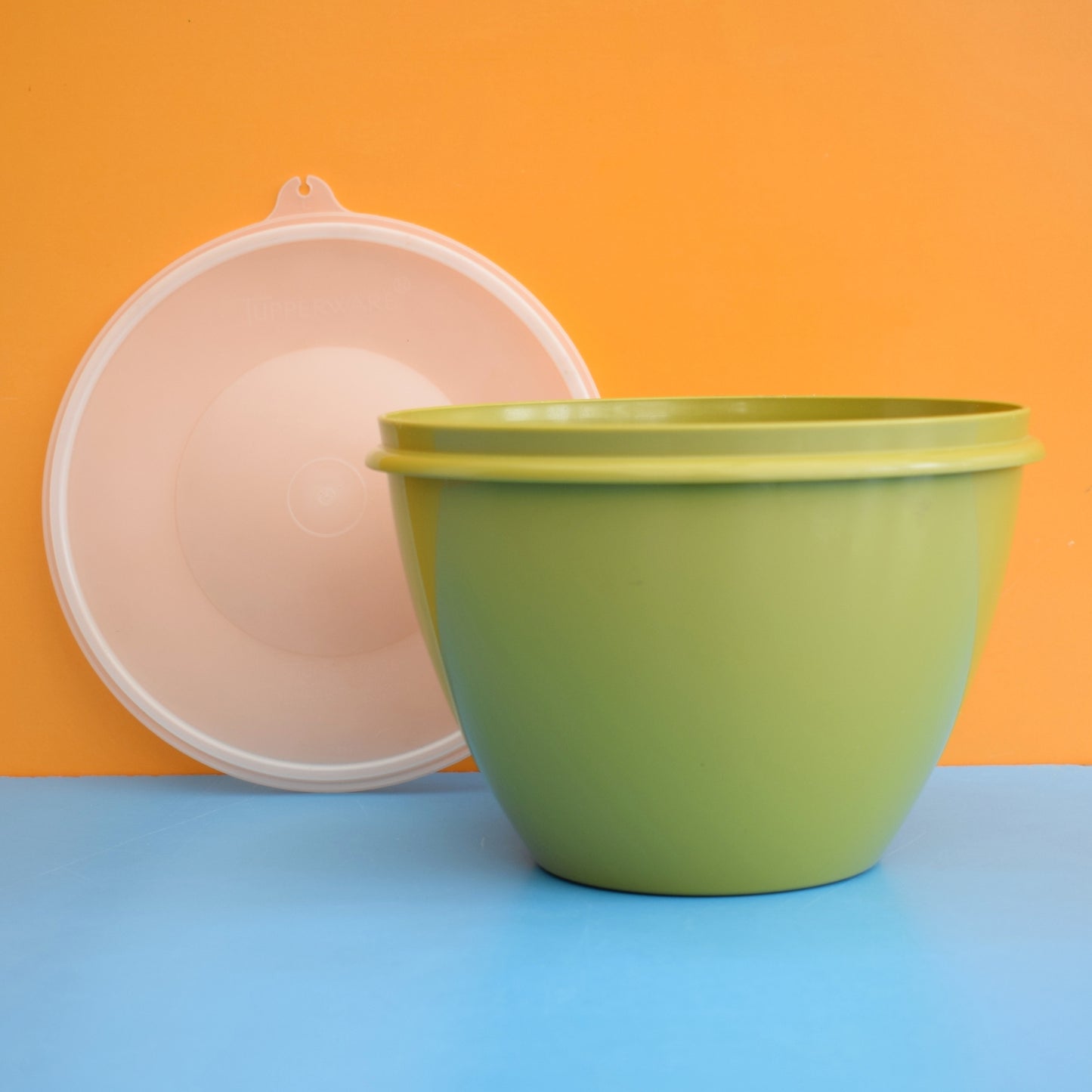 Vintage 1960s Tupperware Container/ Scoops- Green