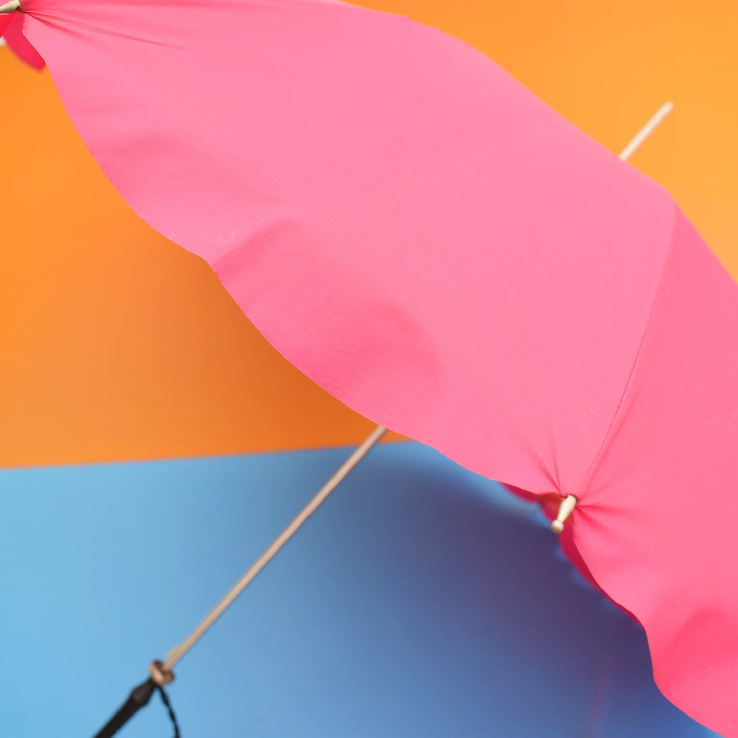 Vintage 1950s Umbrella / Parasol - Lined Flowers