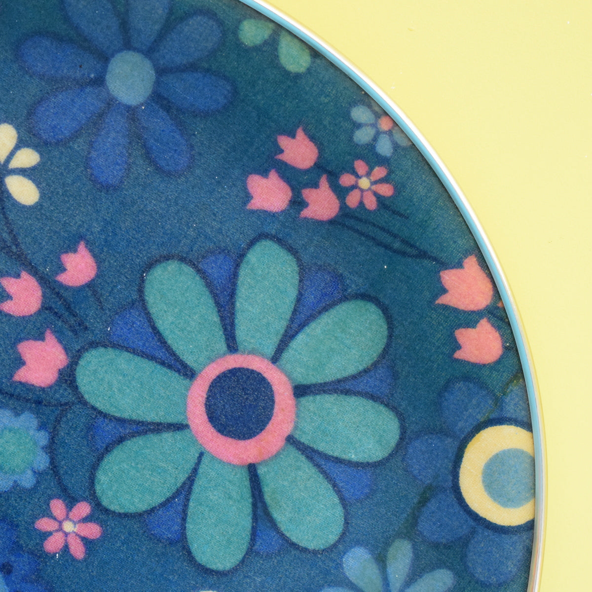 Vintage 1960s fibreglass Round Tray - Flower Power Design - Blue