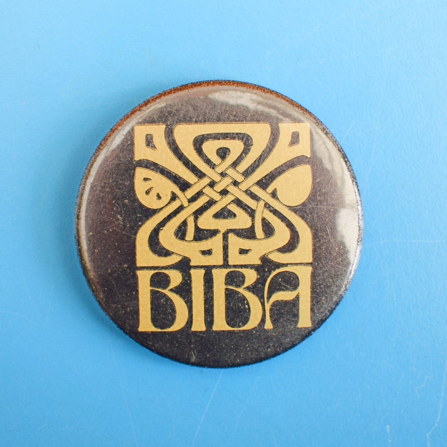 Vintage 1970s Pin  Badge - Biba Design
