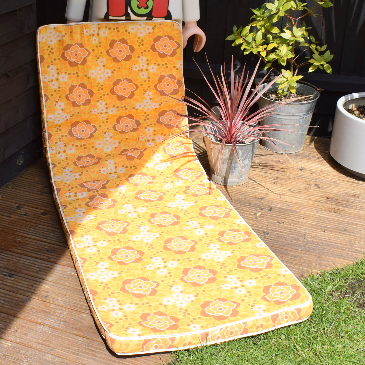 Vintage 1960s Garden Cushion / Mattress - Yellow Flower Power